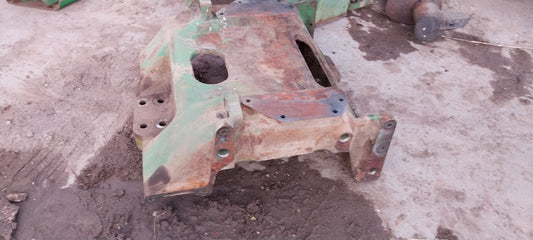 R64501 R73715 R57308 John Deere Front Axle Support
